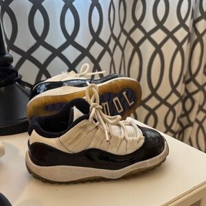 Baby Jordan 11 Low